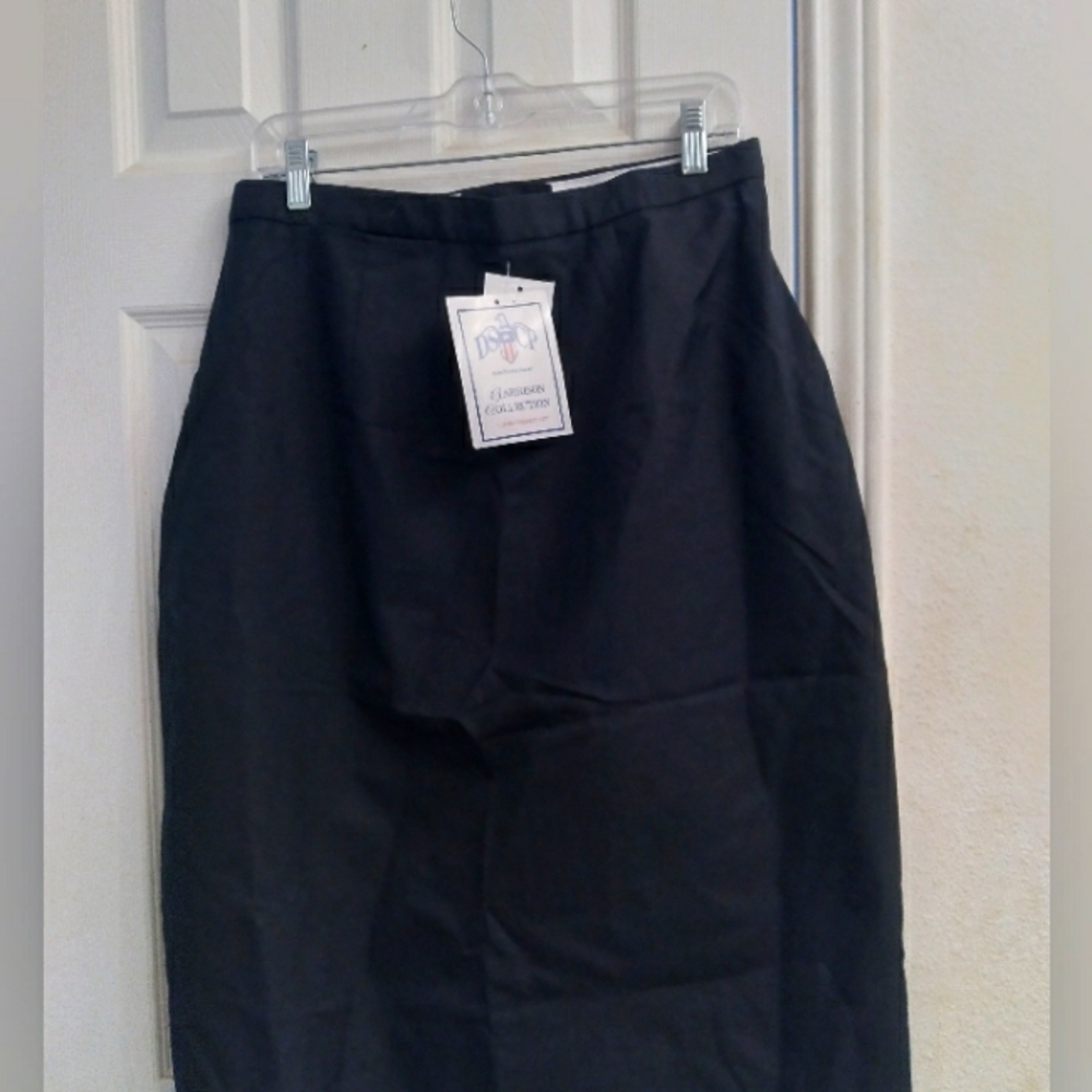 Classic Black High-Waisted Pencil Skirt with‎ Pockets - Professional Office Wear